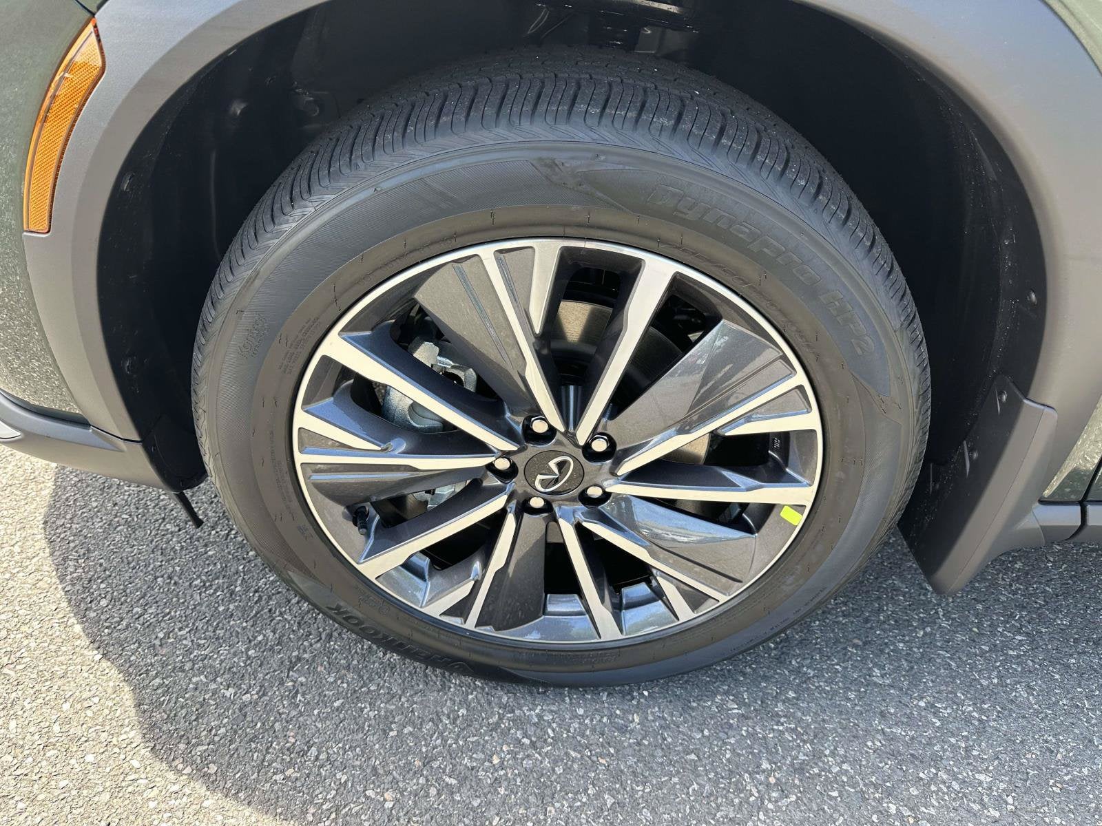 2027 INFINITI QX60 LUXE