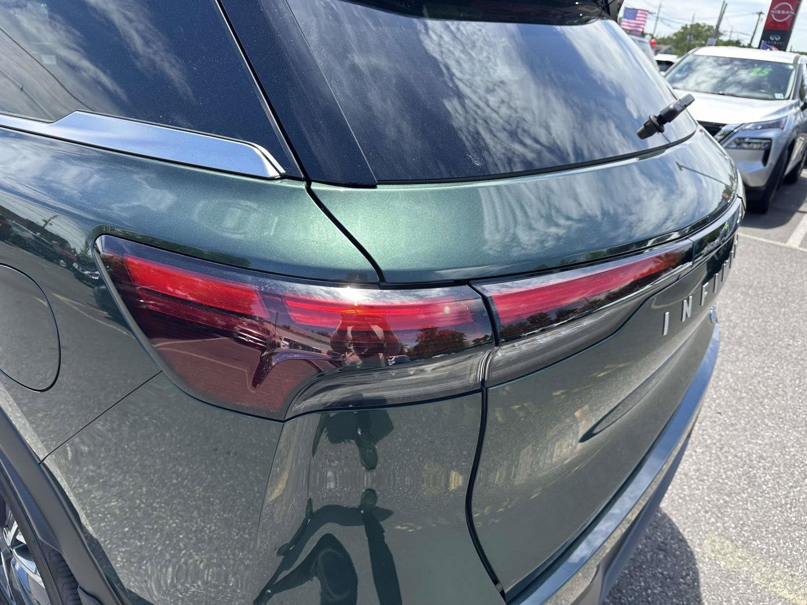 2027 INFINITI QX60 LUXE