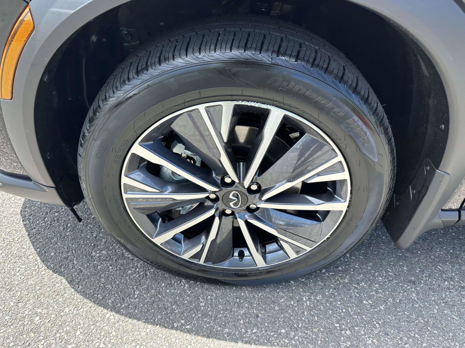 2027 INFINITI QX60 LUXE