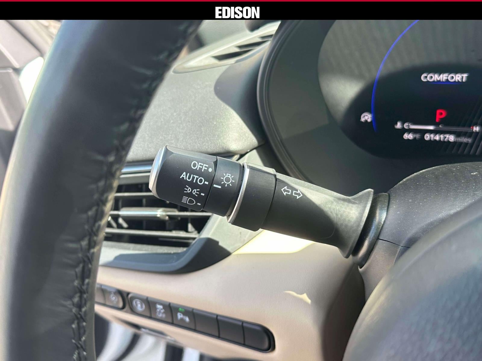 2025 Acura TLX FWD w/Technology Package