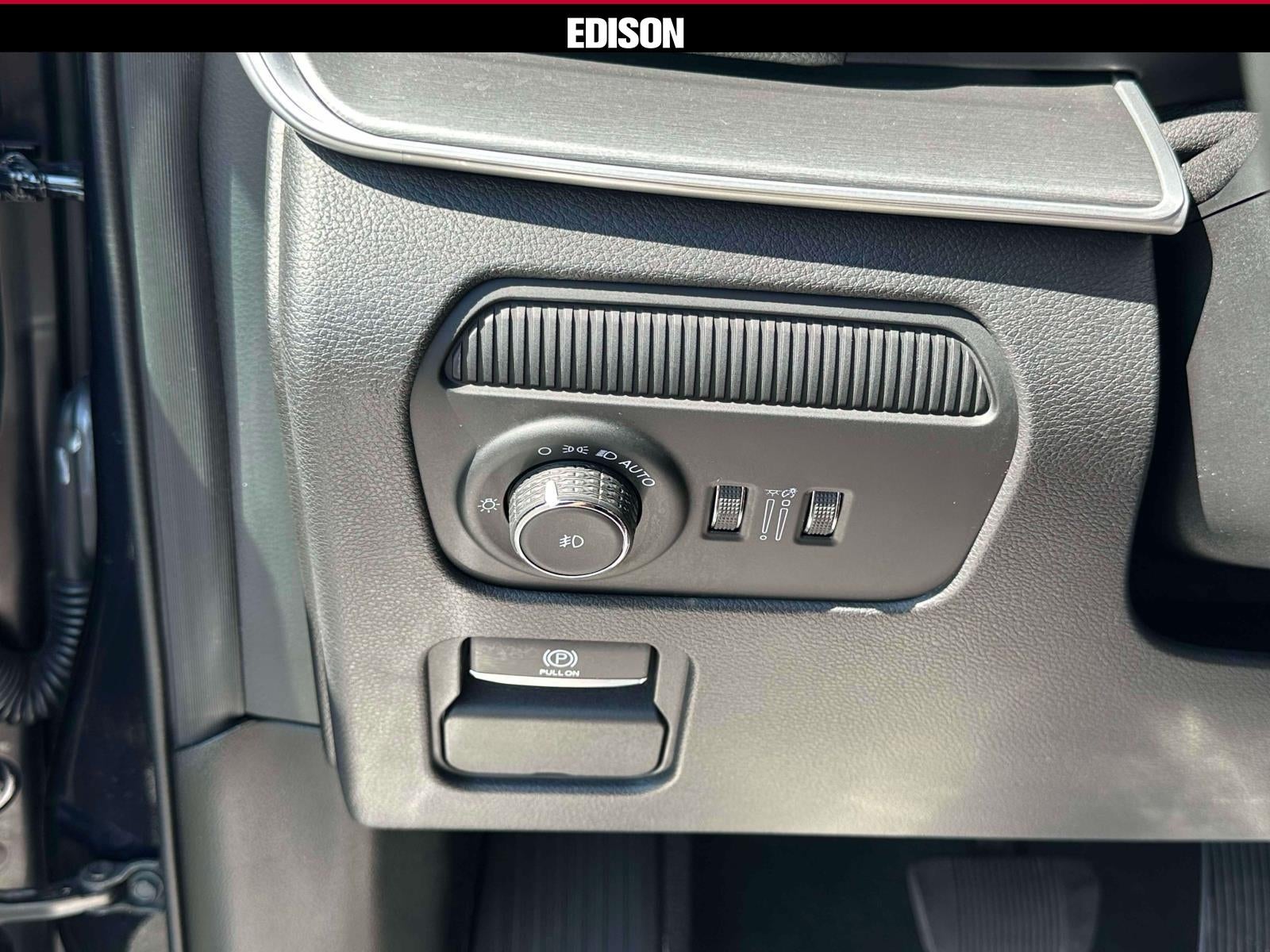 2025 Jeep Wagoneer Series II Carbide 4x4