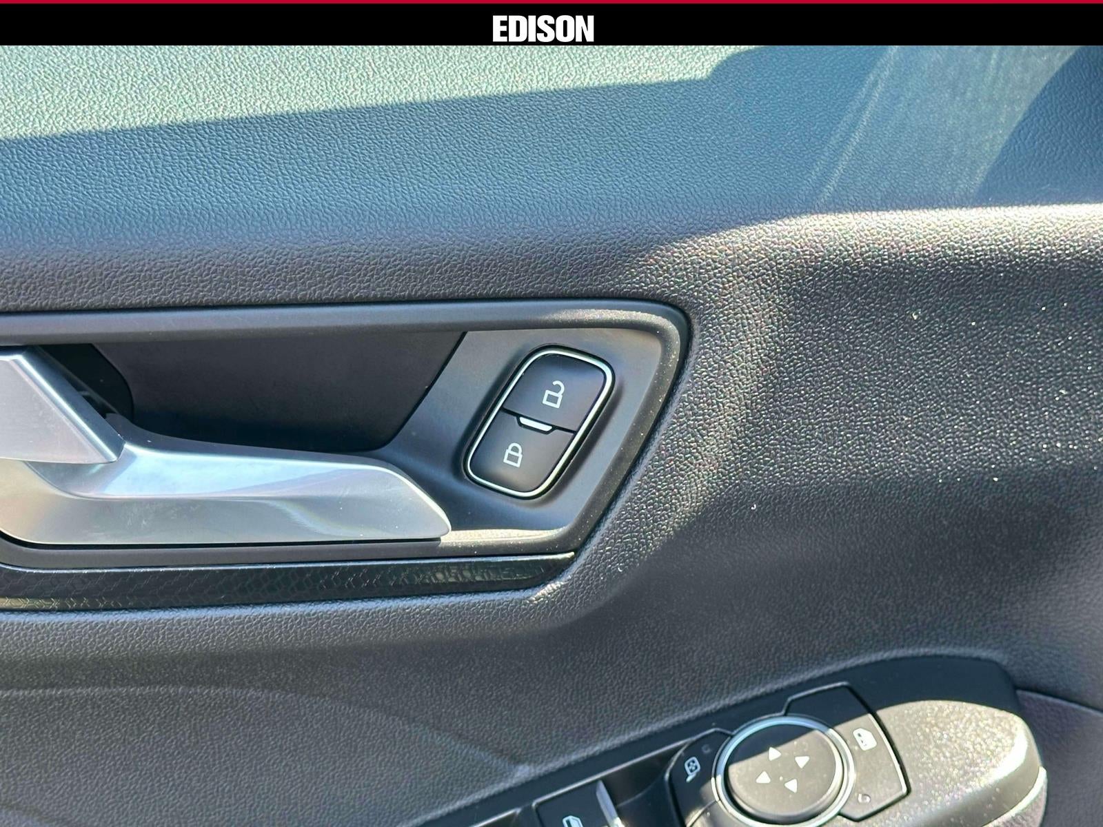 2022 Ford Escape SEL AWD