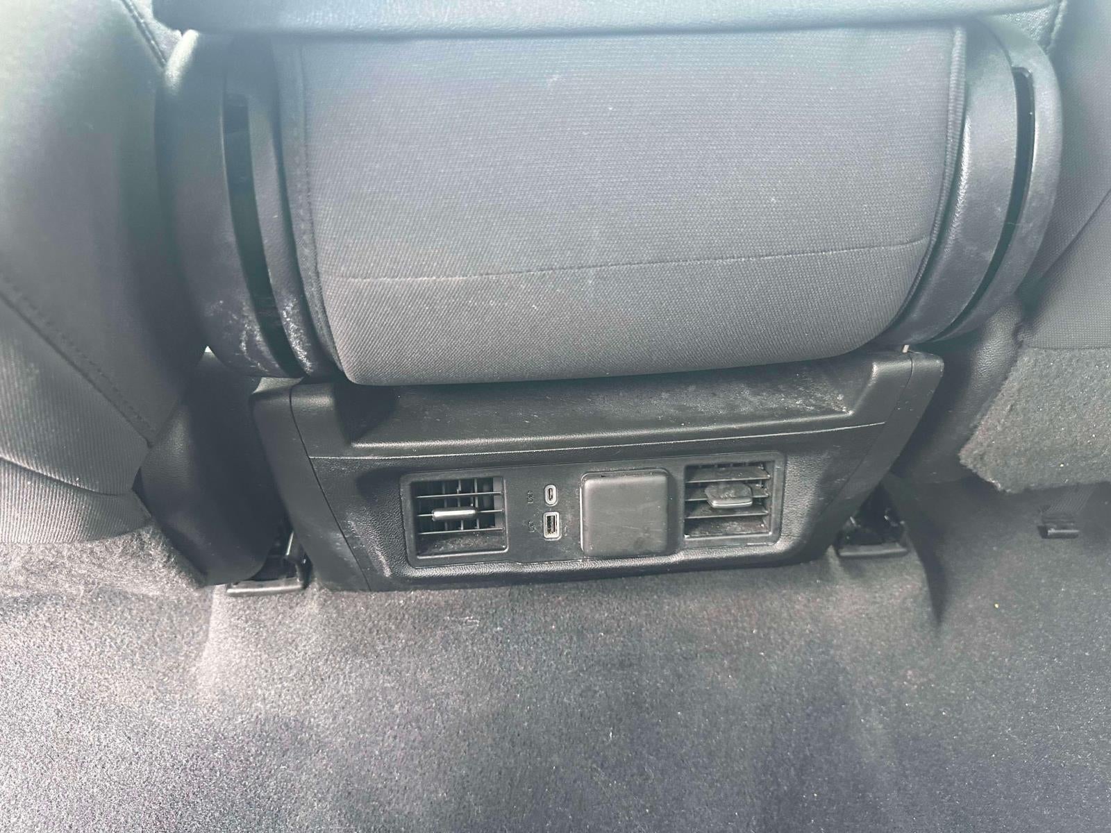 2022 Chevrolet Silverado 1500 4WD Crew Cab 147 LT w/2FL