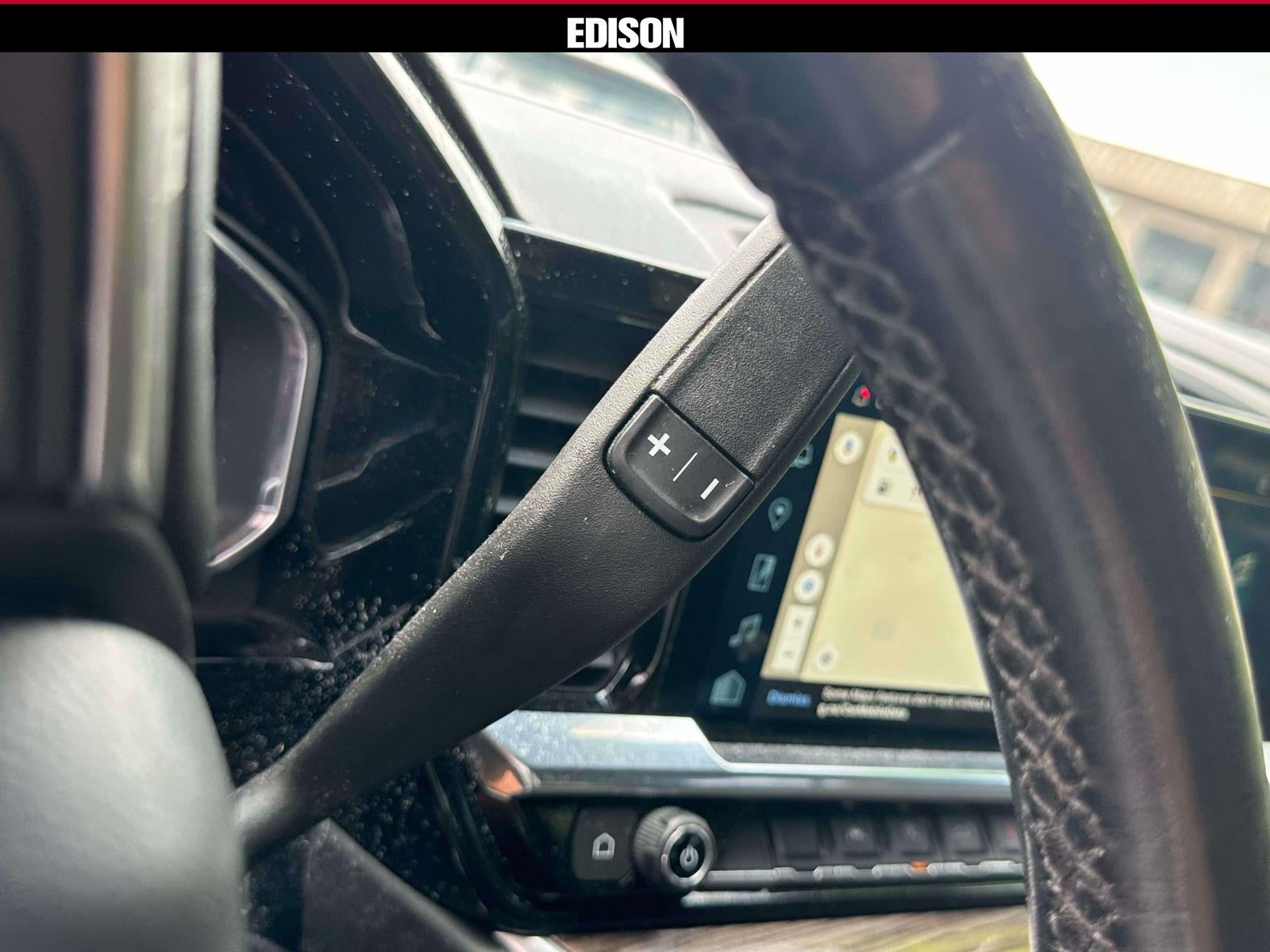 2022 Chevrolet Silverado 1500 4WD Crew Cab 147 LT w/2FL