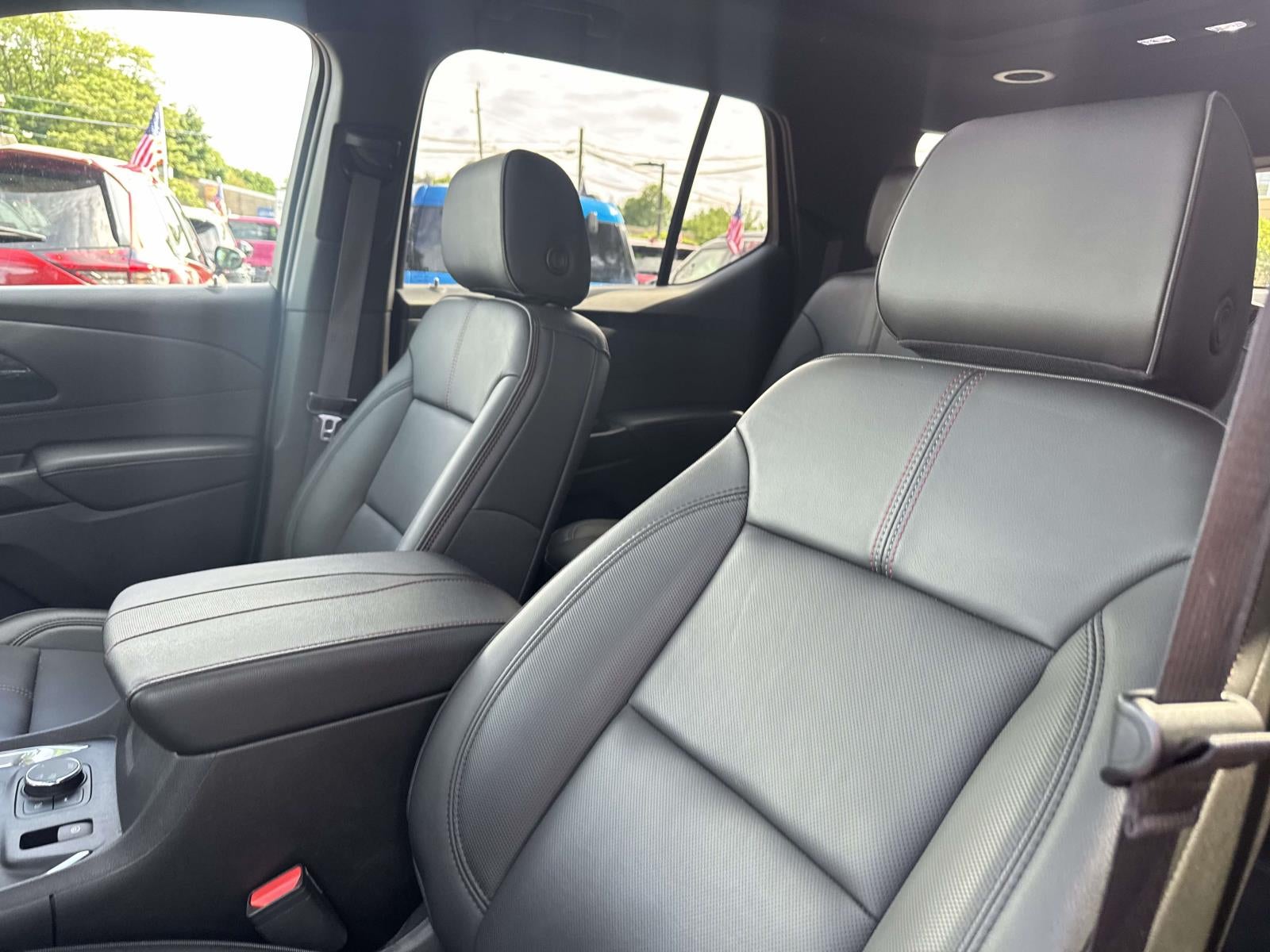 2023 Chevrolet Traverse AWD 4dr RS