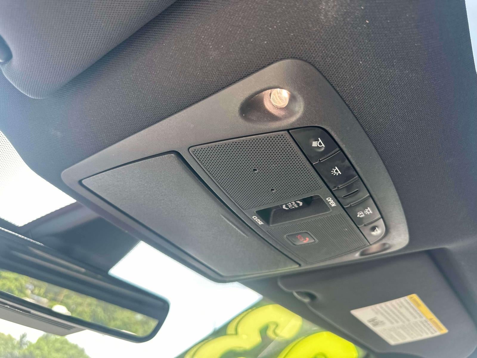 2023 Nissan Maxima SR CVT