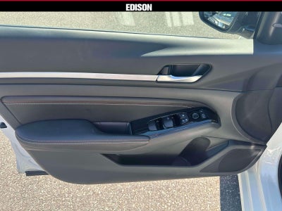 2023 Nissan Altima 2.5 SR Sedan