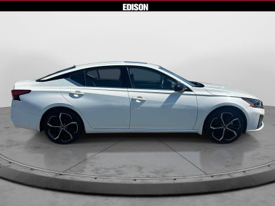 2023 Nissan Altima 2.5 SR Sedan