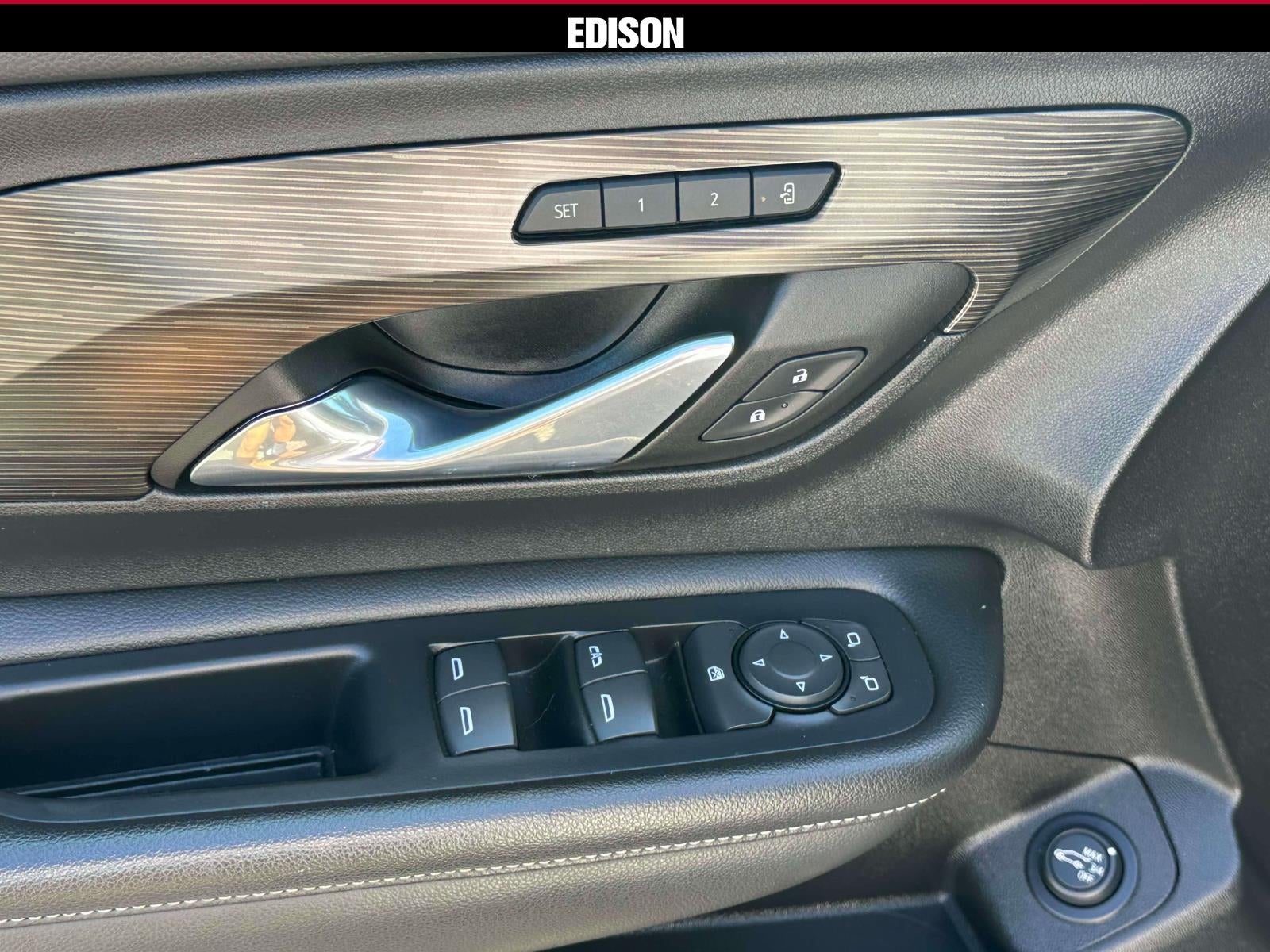 2023 GMC Terrain FWD 4dr SLT