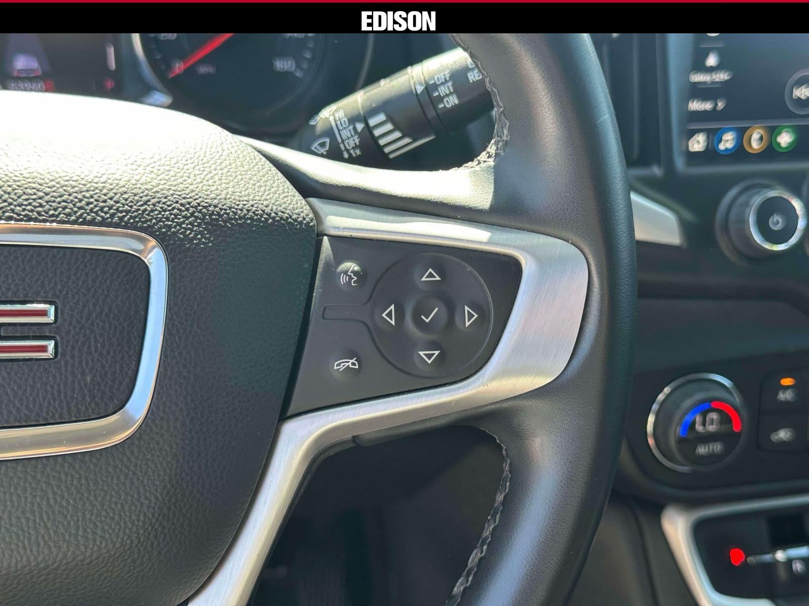 2023 GMC Terrain FWD 4dr SLT