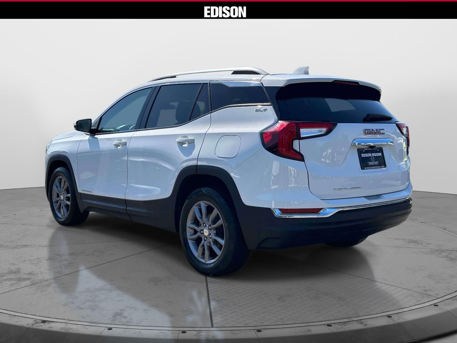 2023 GMC Terrain FWD 4dr SLT