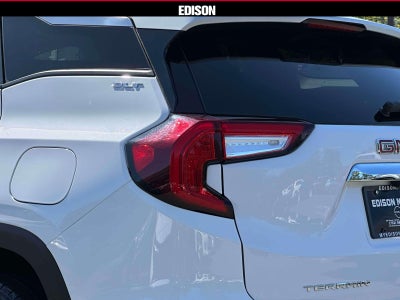 2023 GMC Terrain FWD 4dr SLT