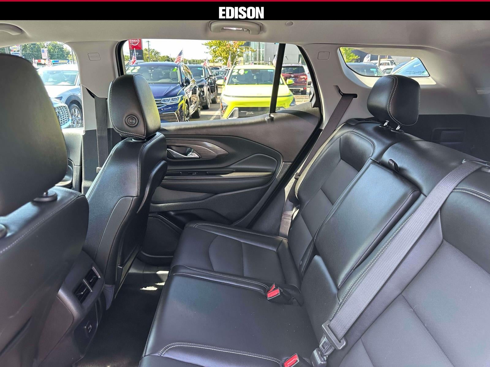 2023 GMC Terrain FWD 4dr SLT