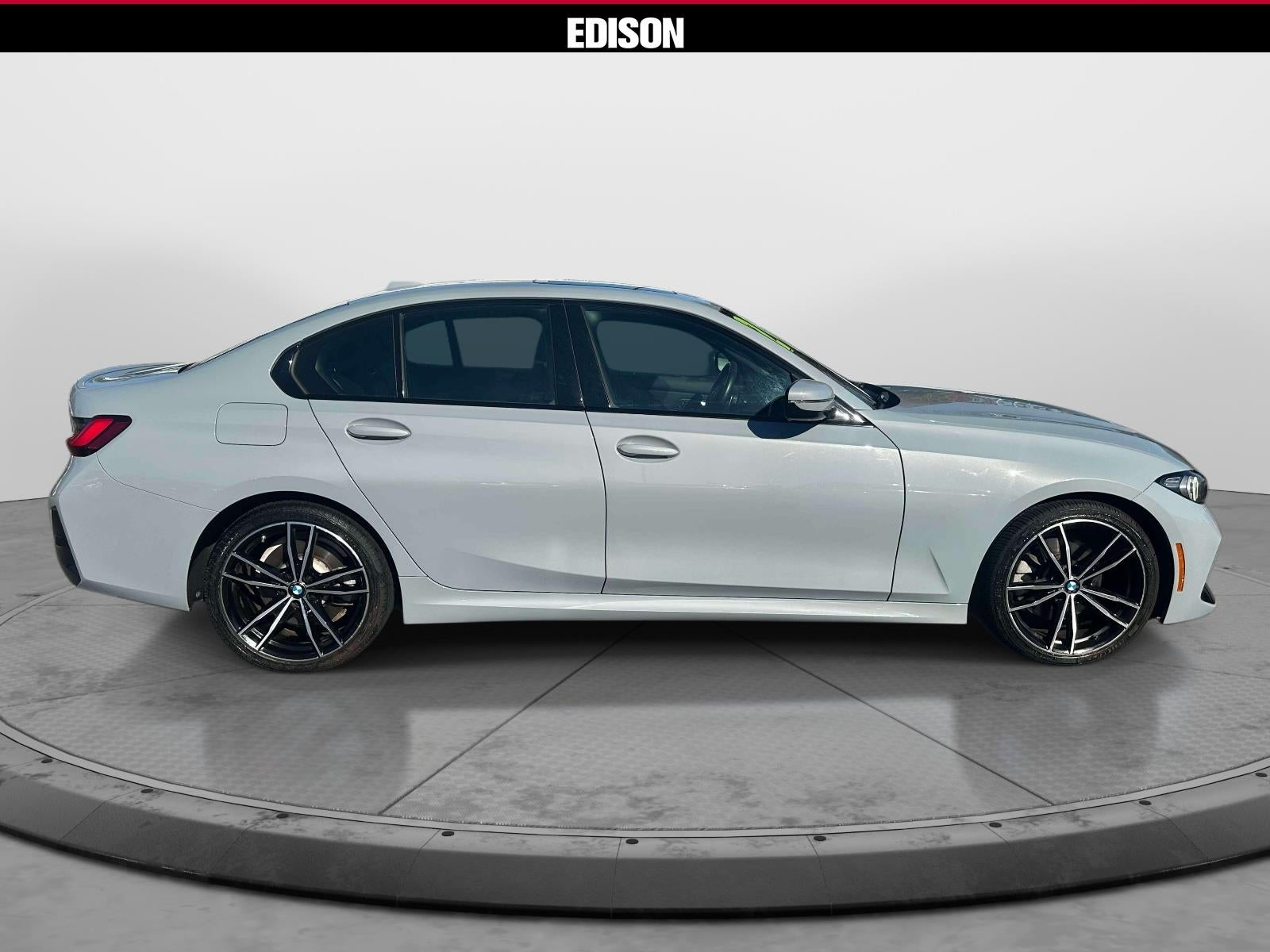2024 BMW 3 Series 330i xDrive Sedan