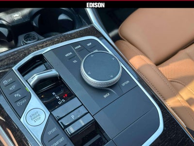 2023 BMW 3 Series 330i xDrive Sedan