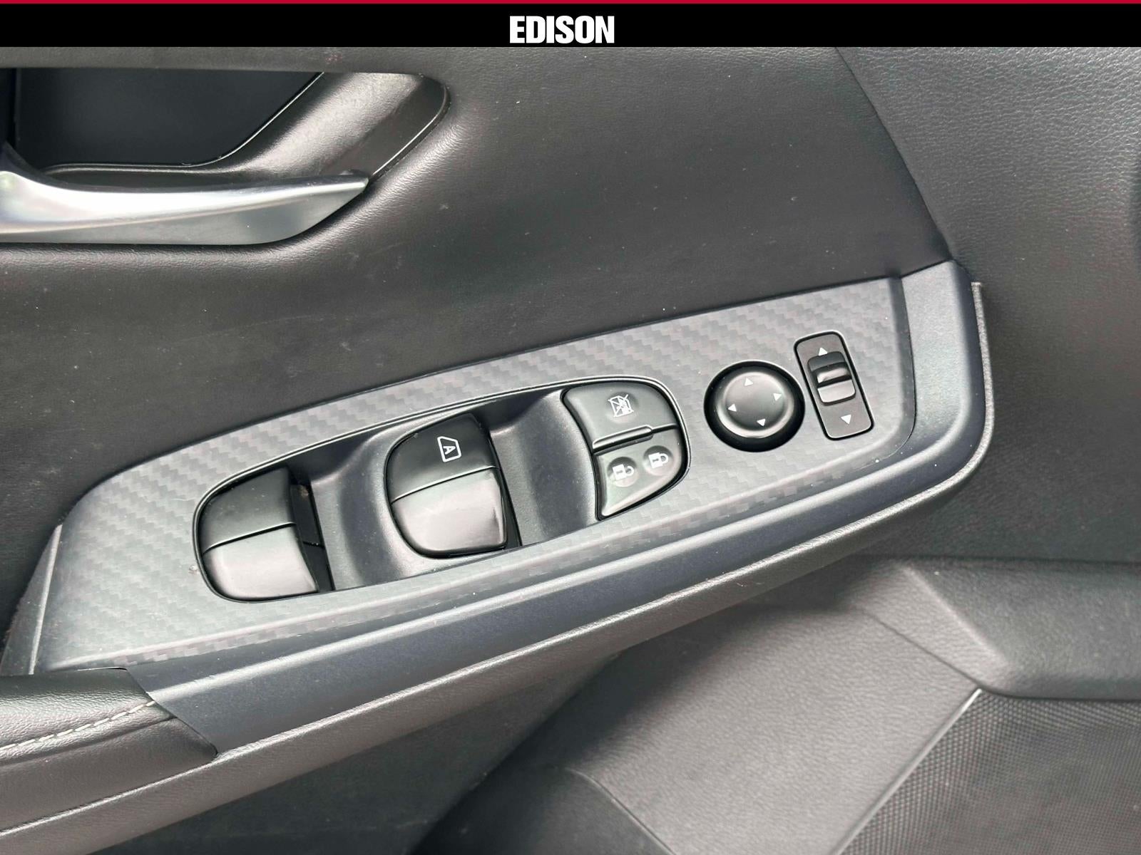 2023 Nissan Sentra SV CVT