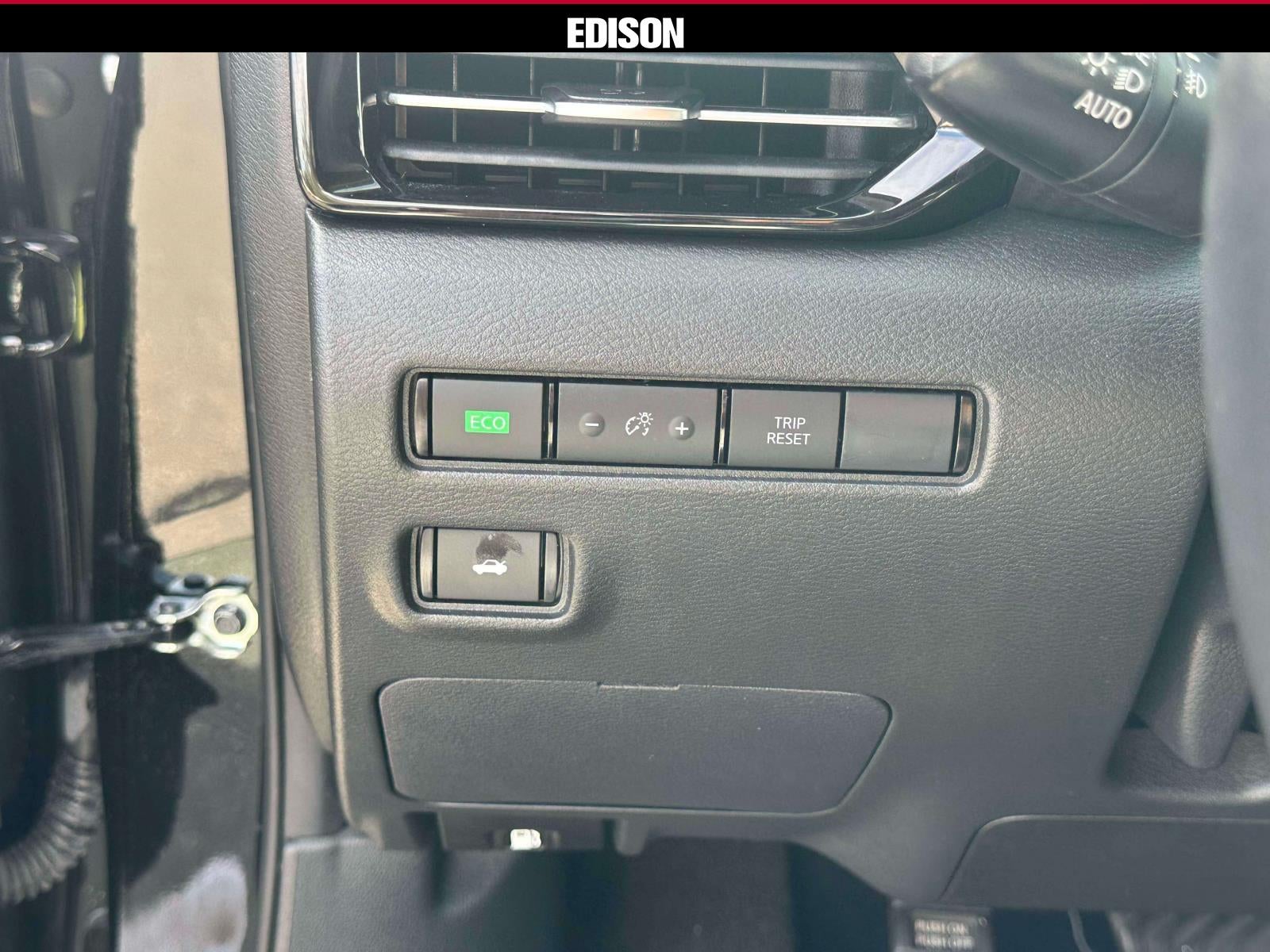 2023 Nissan Sentra SR CVT