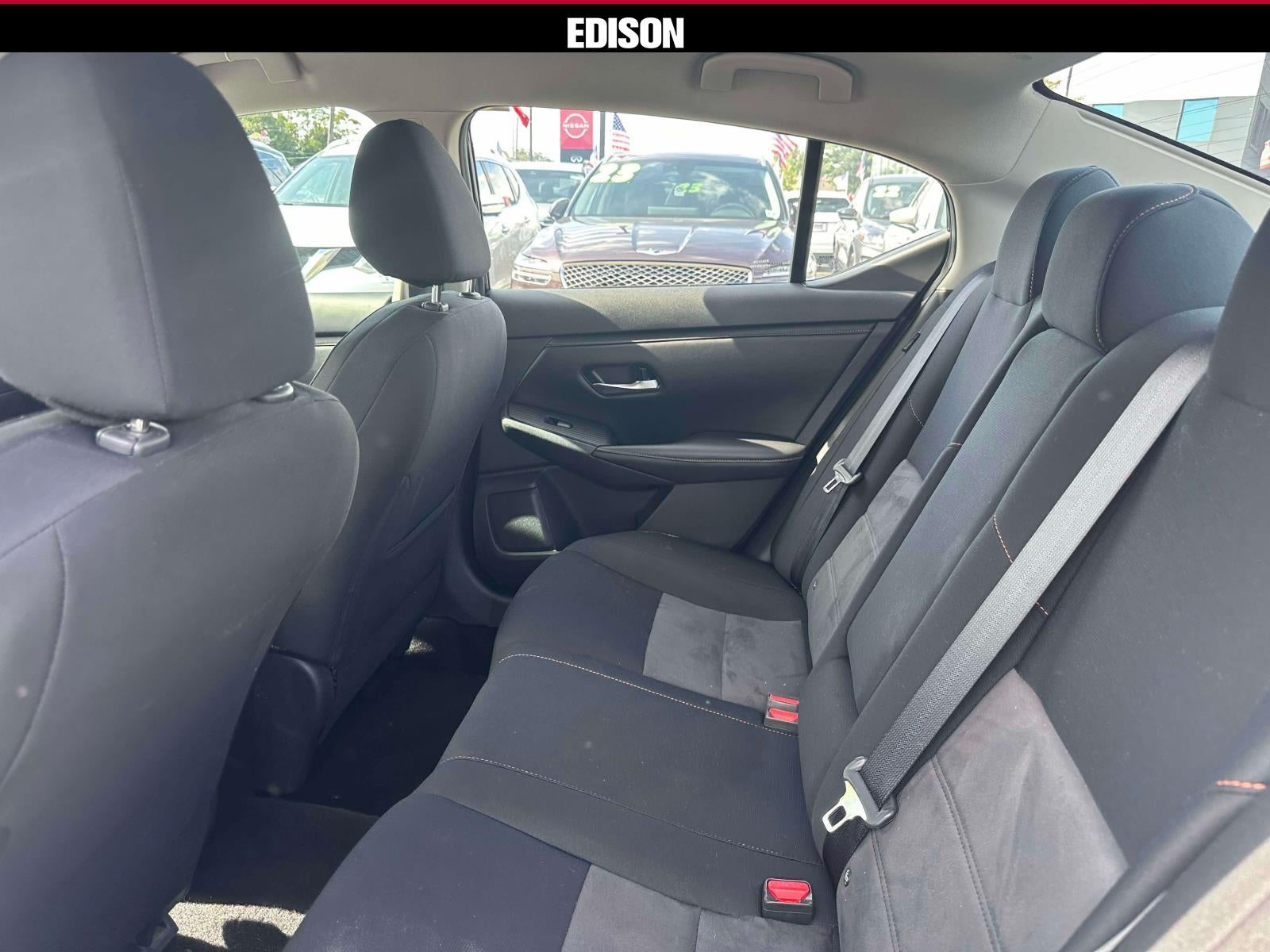 2023 Nissan Sentra SR CVT