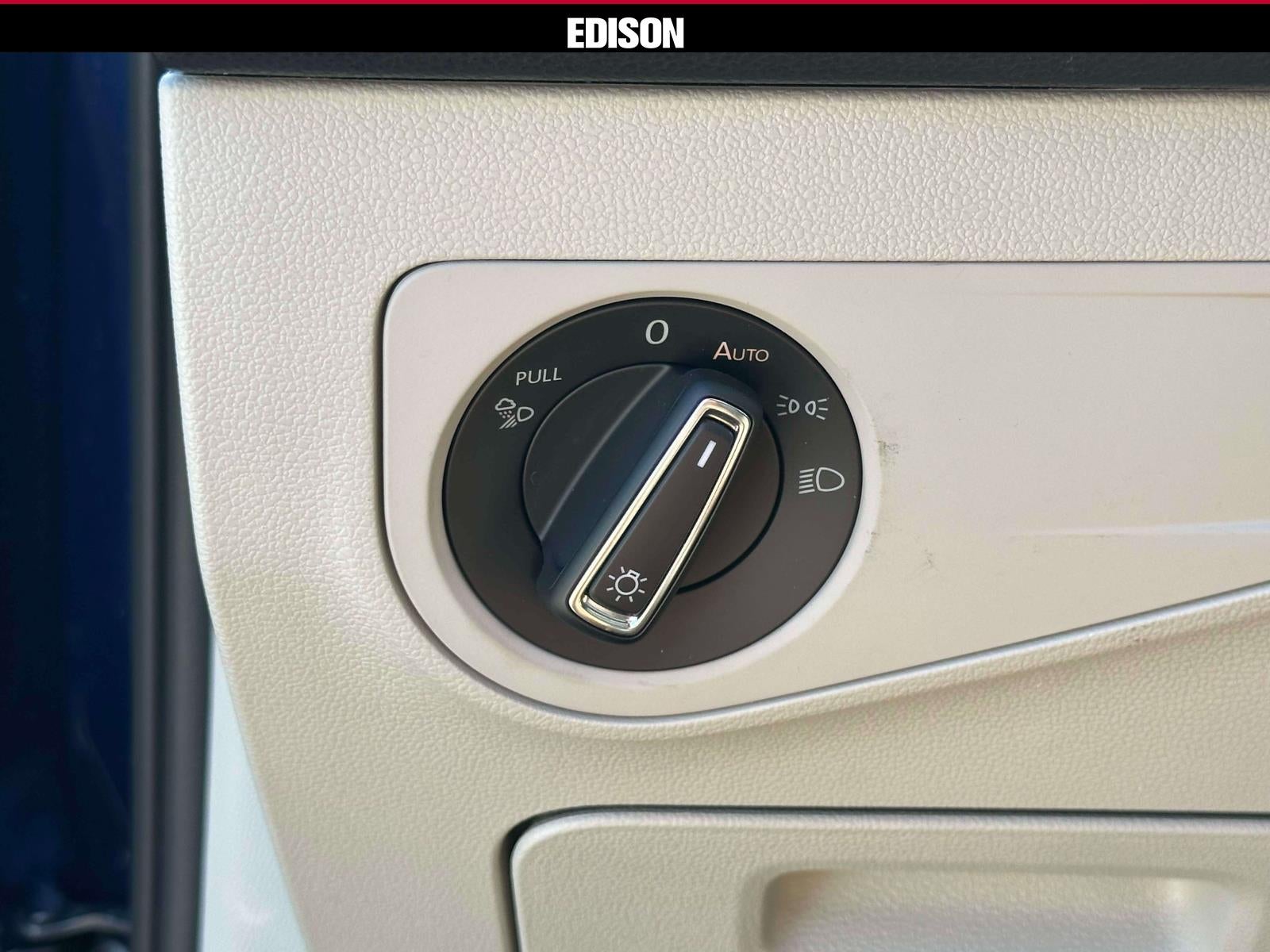 2022 Volkswagen Tiguan 2.0T SEL R-Line 4MOTION