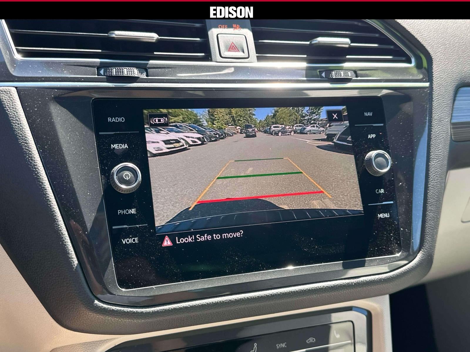 2022 Volkswagen Tiguan 2.0T SEL R-Line 4MOTION