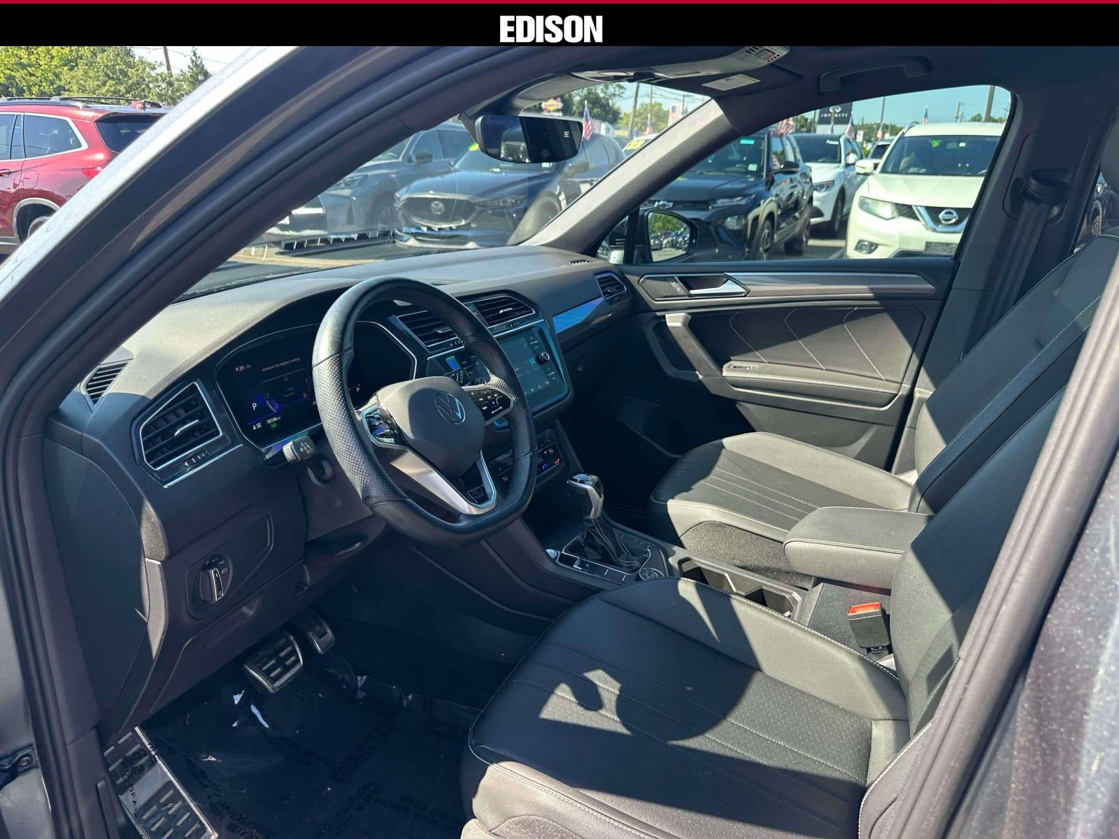 2023 Volkswagen Tiguan 2.0T SE R-Line Black 4MOTION