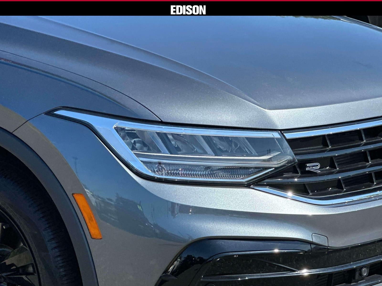 2023 Volkswagen Tiguan 2.0T SE R-Line Black 4MOTION