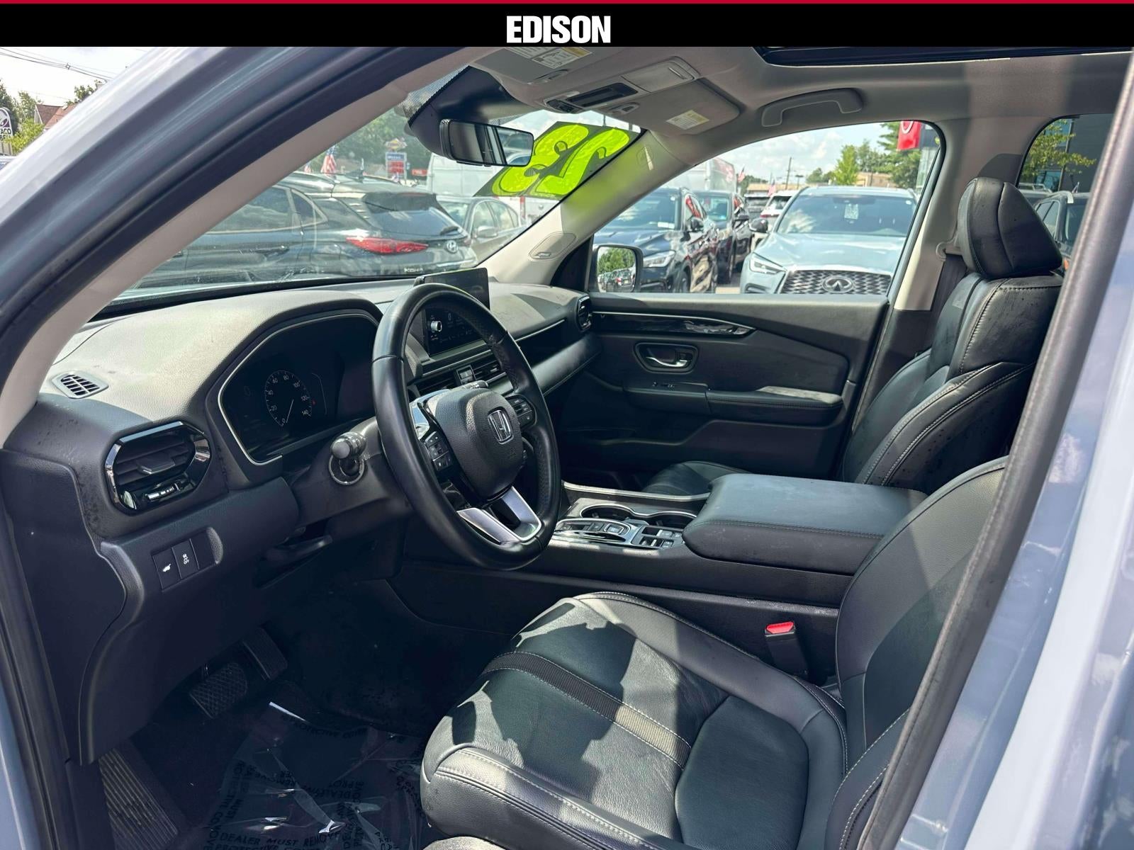 2023 Honda Pilot Touring AWD