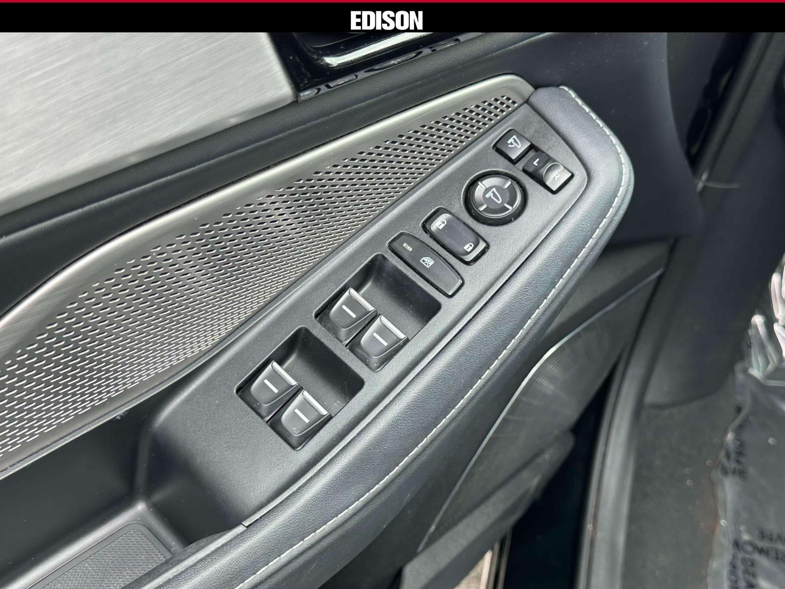 2023 Acura MDX SH-AWD w/Technology Package