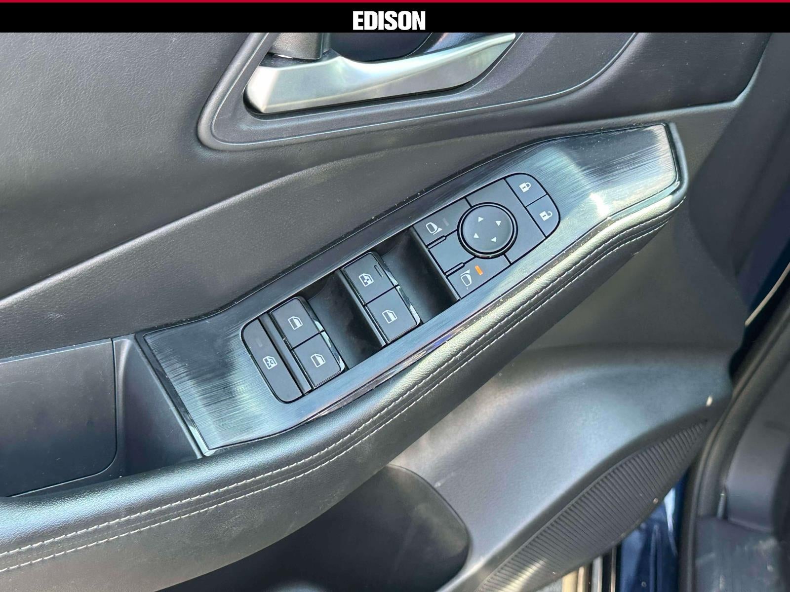 2025 Nissan Rogue AWD SV