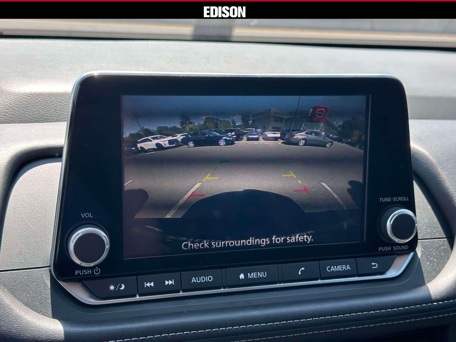 2025 Nissan Rogue AWD SV