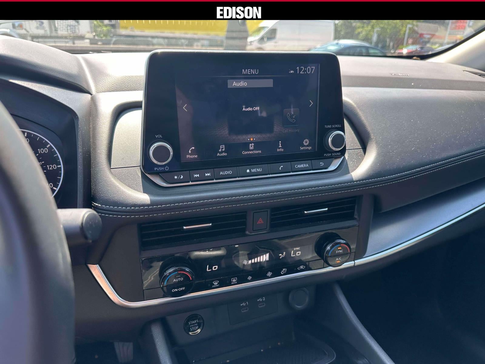 2025 Nissan Rogue AWD SV