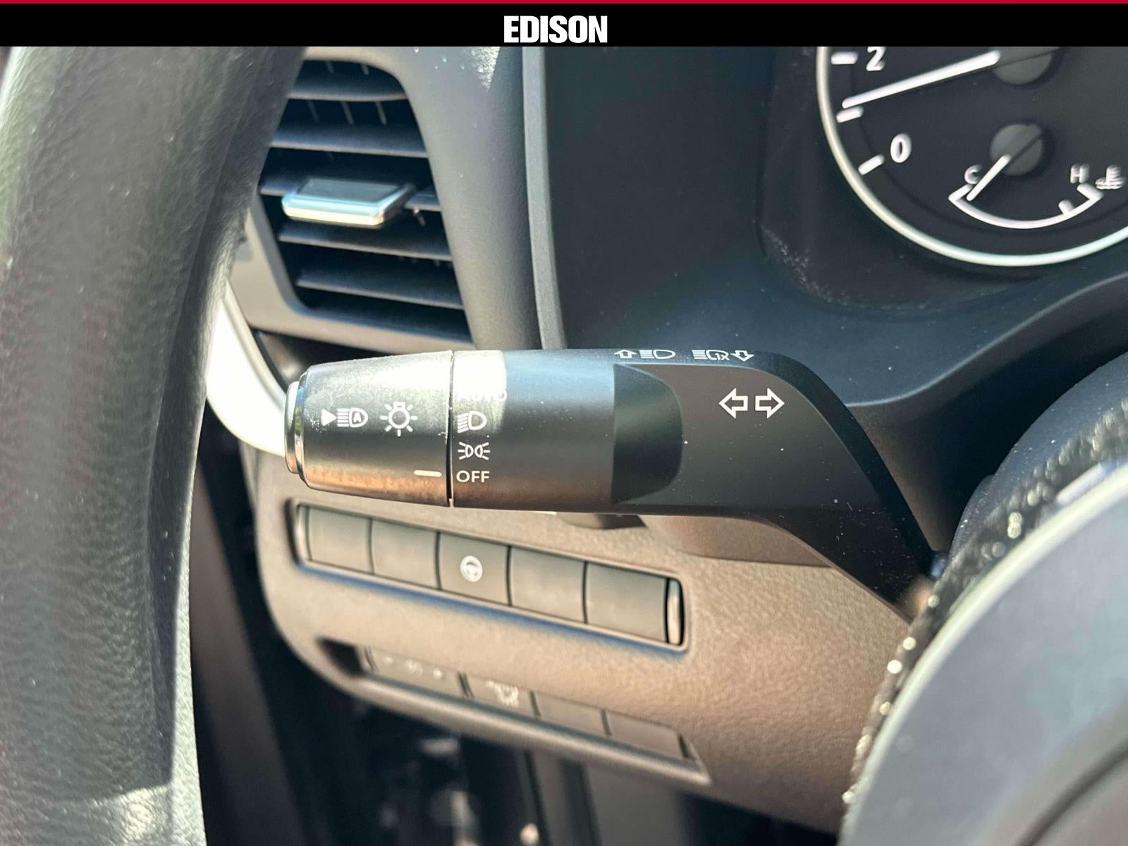 2023 Nissan Rogue AWD SV