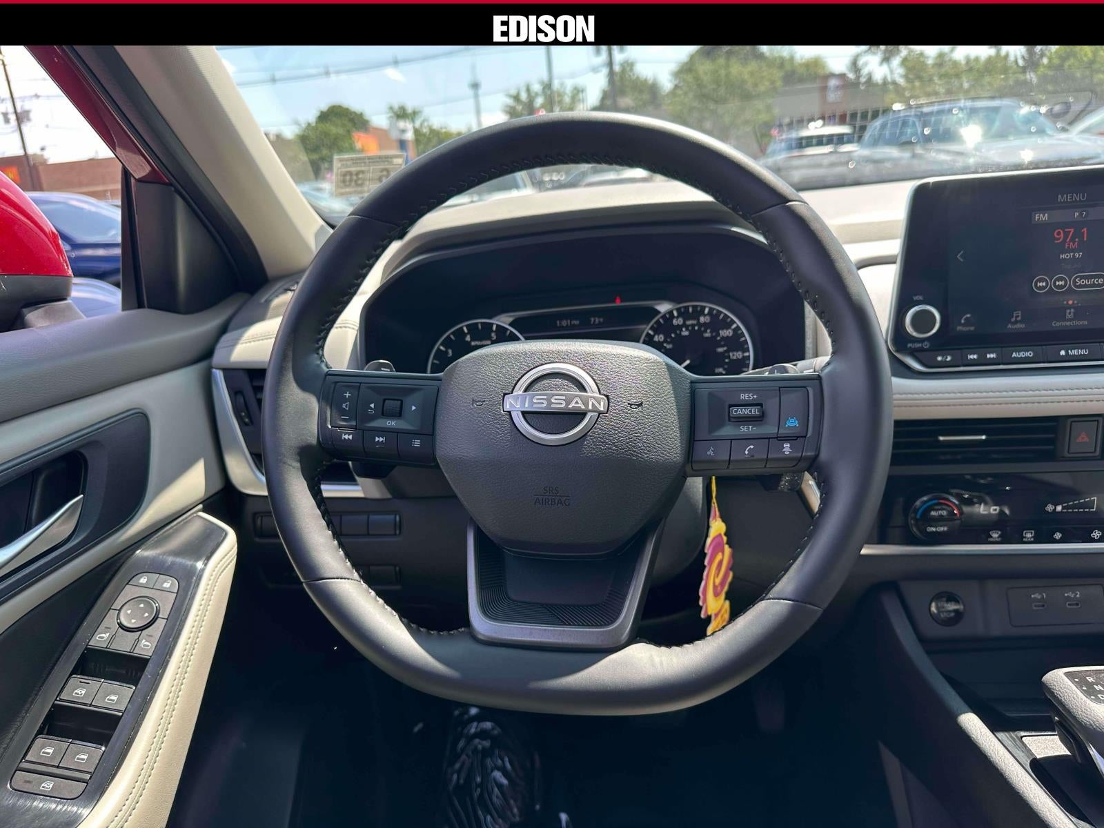 2025 Nissan Rogue AWD SV