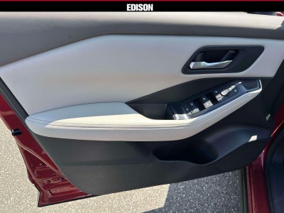 2025 Nissan Rogue AWD SV