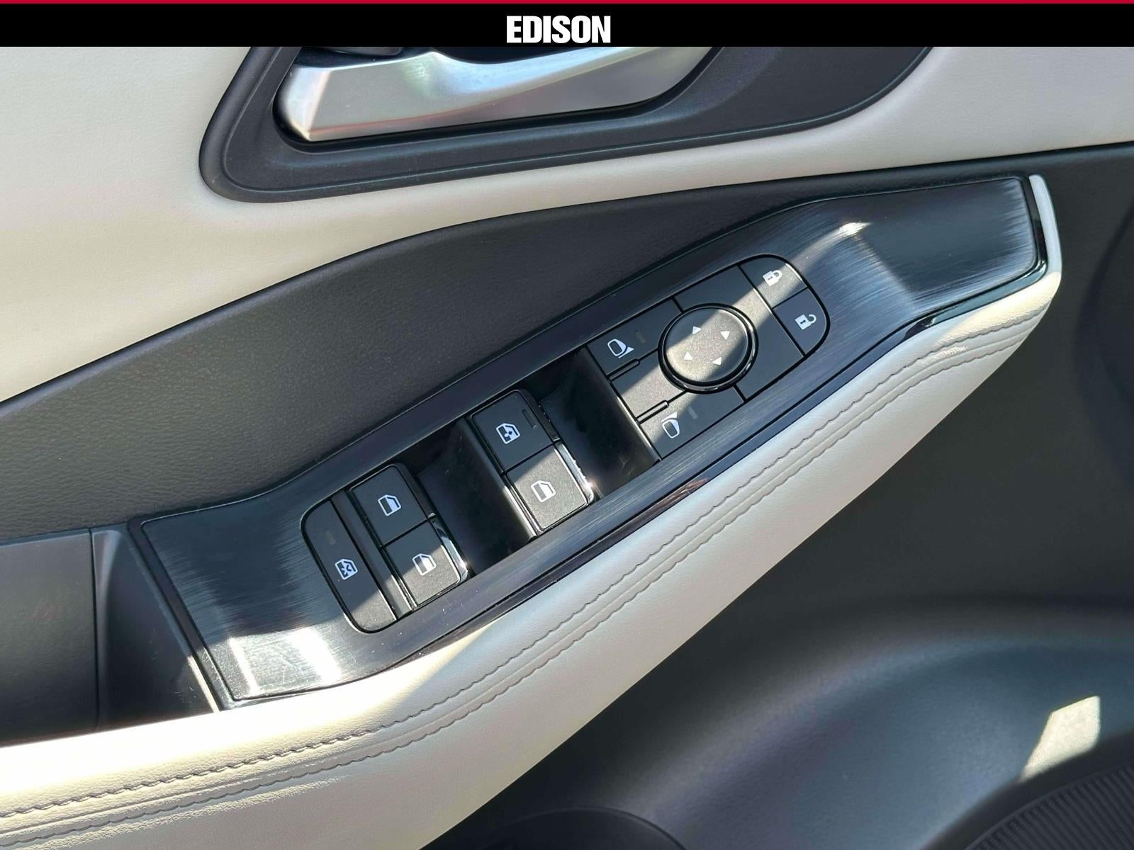 2025 Nissan Rogue AWD SV