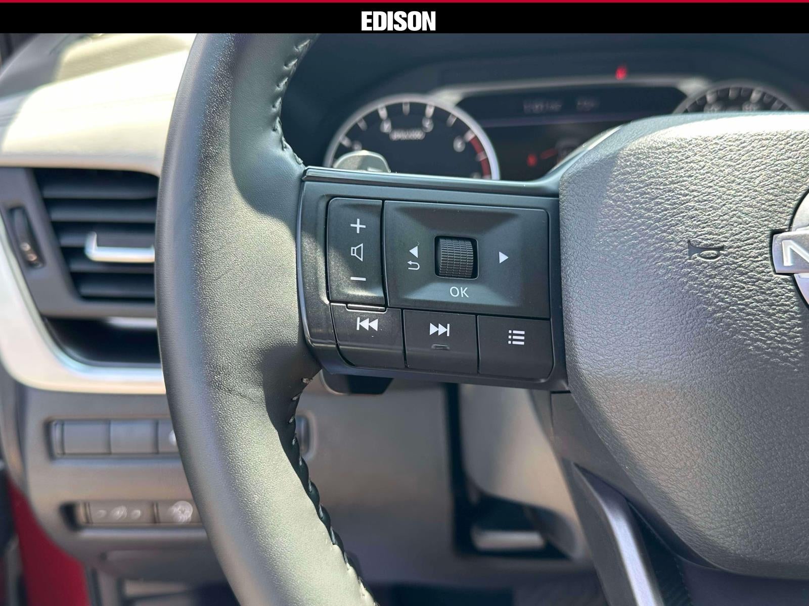 2025 Nissan Rogue AWD SV