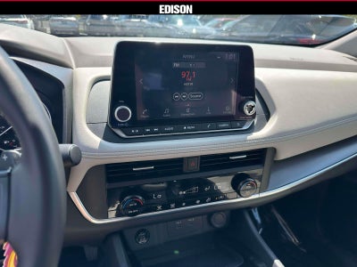 2025 Nissan Rogue AWD SV