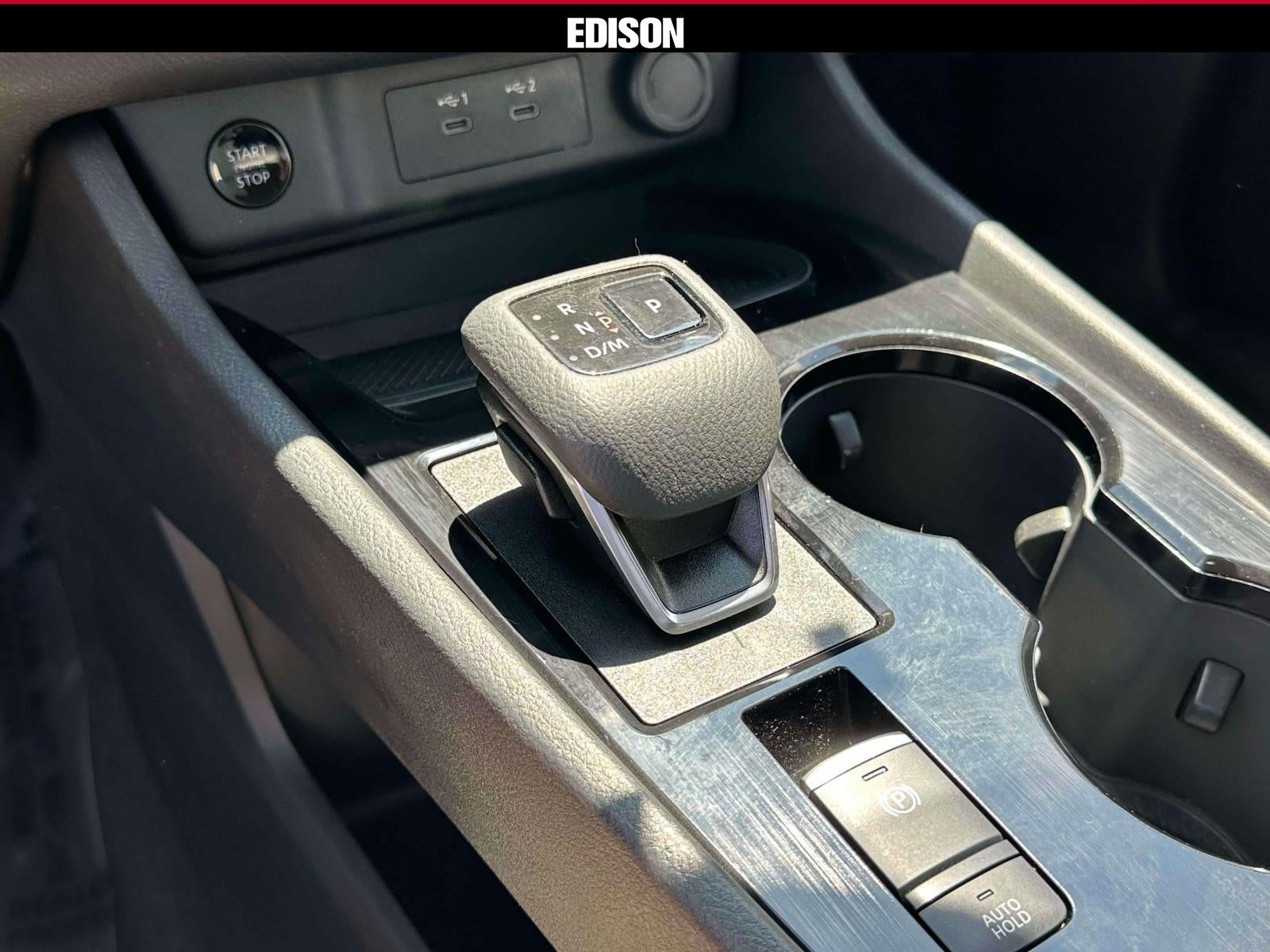 2025 Nissan Rogue AWD SV