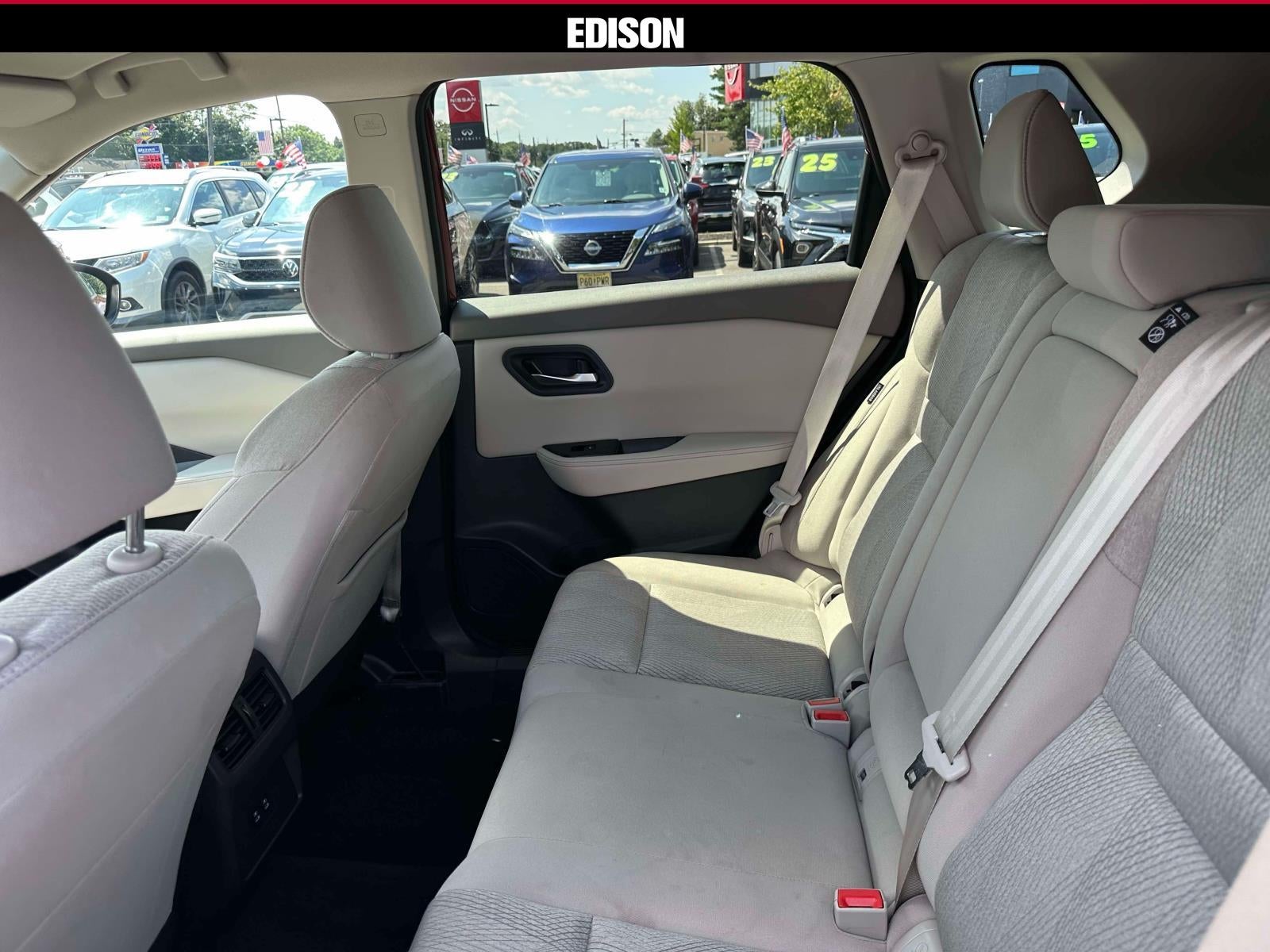 2025 Nissan Rogue AWD SV