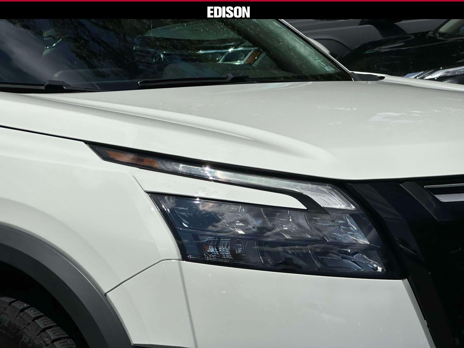 2023 Nissan Pathfinder Rock Creek 4WD