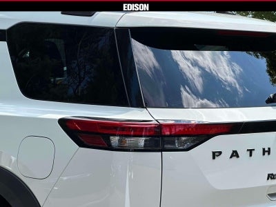 2023 Nissan Pathfinder Rock Creek 4WD