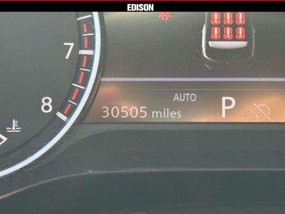 2025 Nissan Pathfinder SL 4WD