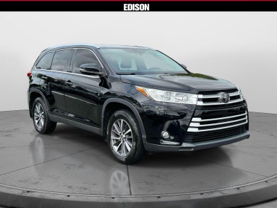 2019 Toyota Highlander SE V6 AWD (Natl)