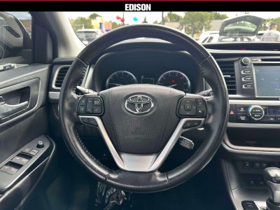 2019 Toyota Highlander SE V6 AWD (Natl)