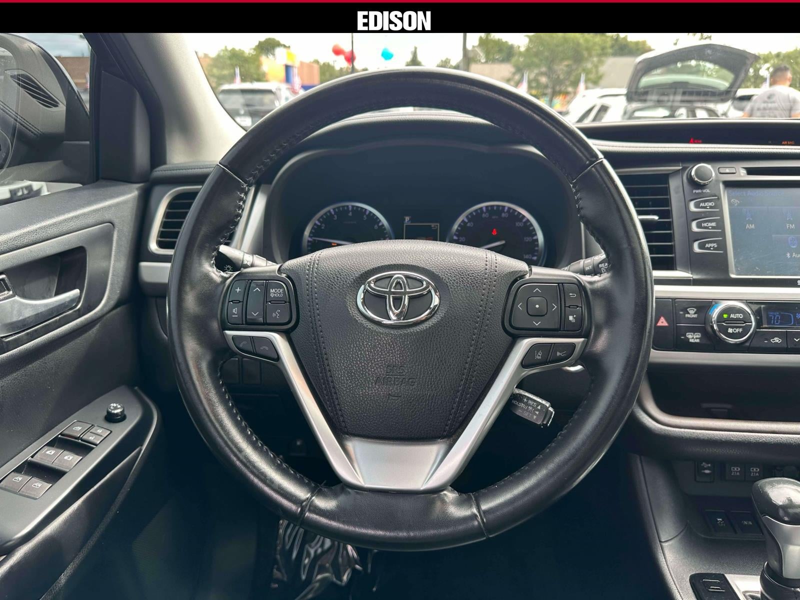 2019 Toyota Highlander SE V6 AWD (Natl)