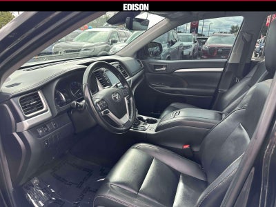 2019 Toyota Highlander SE V6 AWD (Natl)