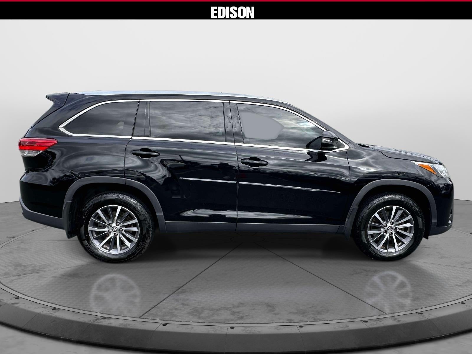 2019 Toyota Highlander SE V6 AWD (Natl)
