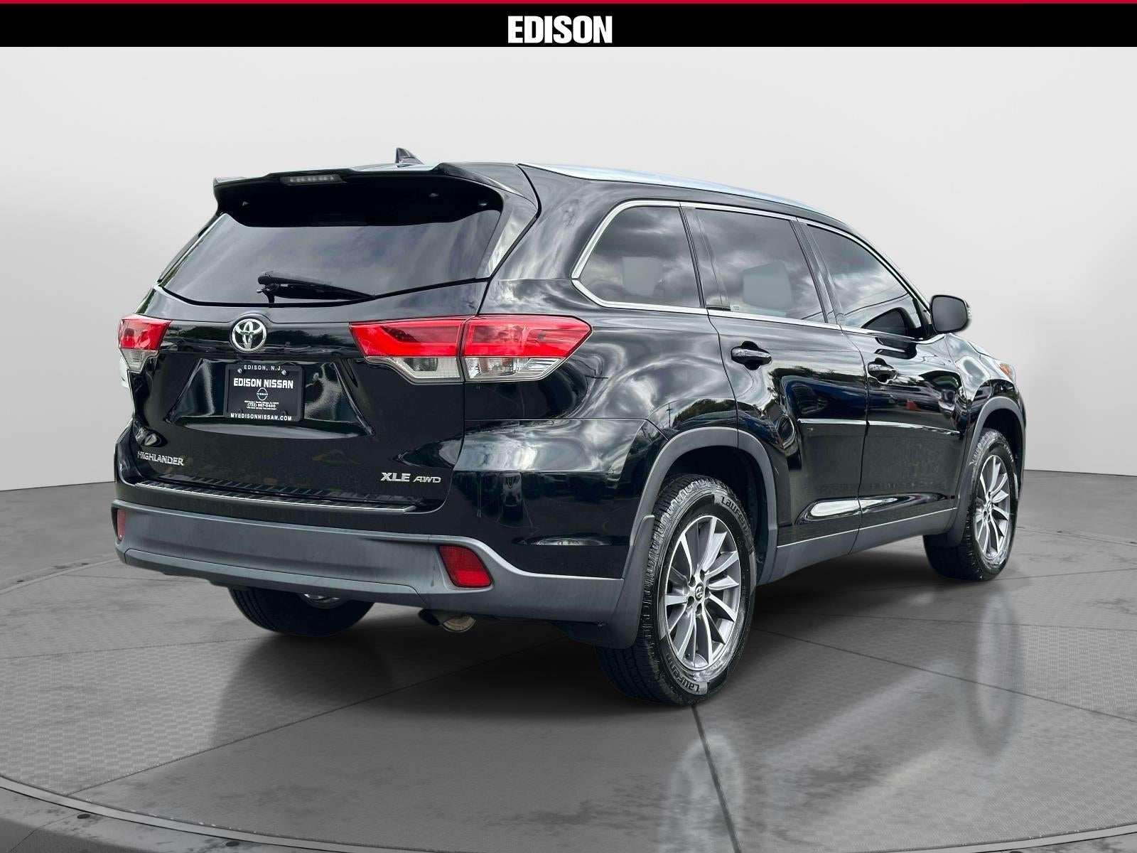 2019 Toyota Highlander SE V6 AWD (Natl)