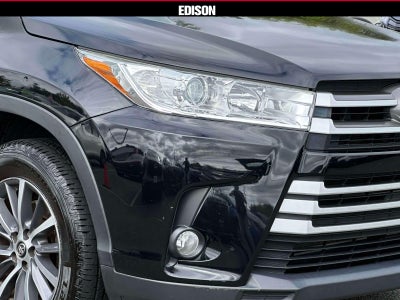 2019 Toyota Highlander SE V6 AWD (Natl)