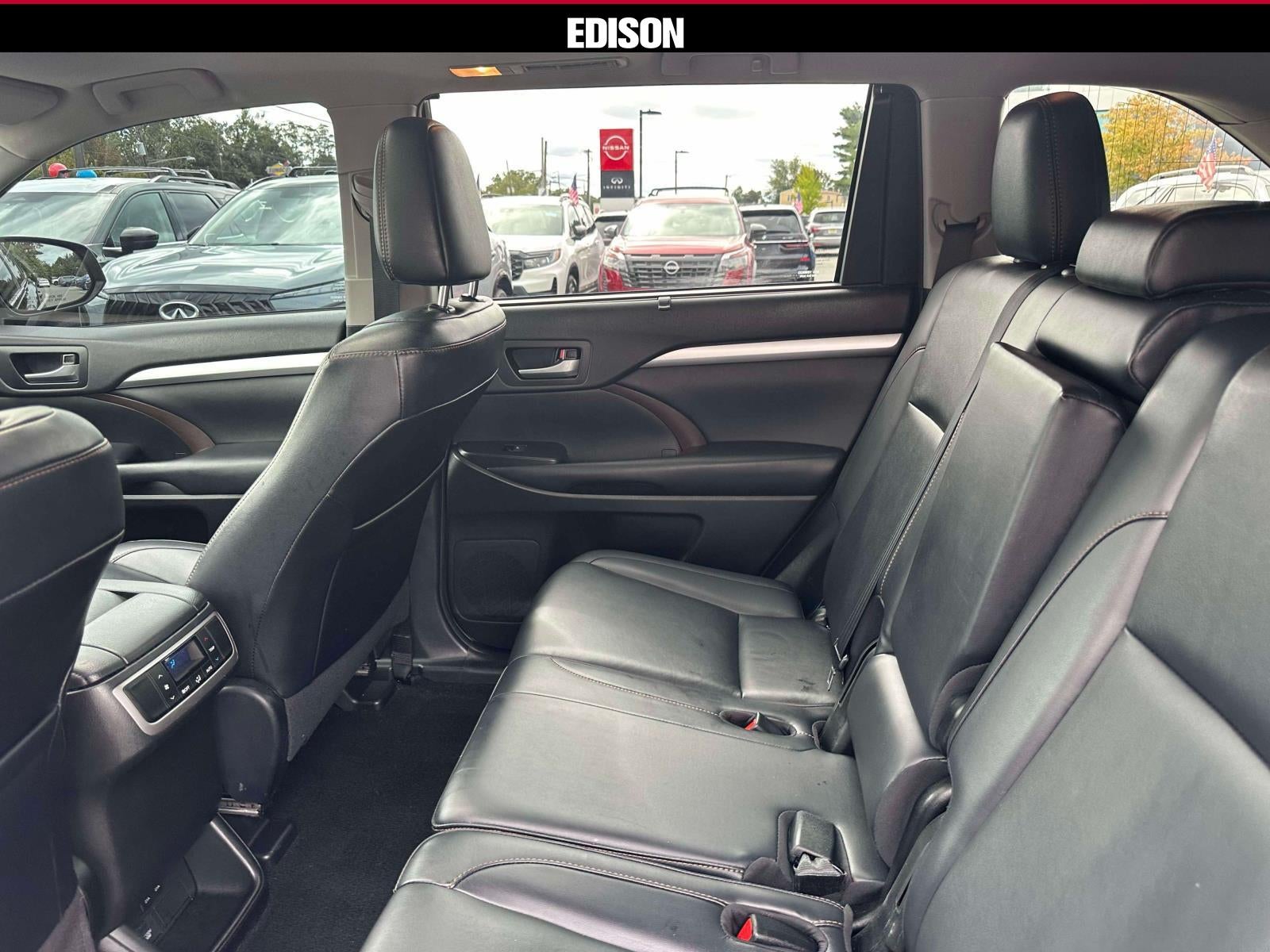 2019 Toyota Highlander SE V6 AWD (Natl)